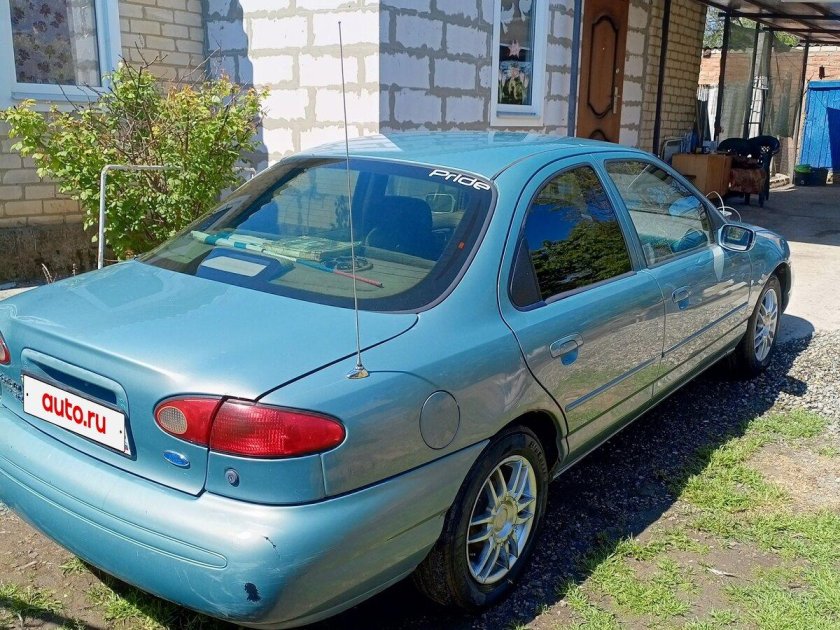 Ford mondeo 2 2000