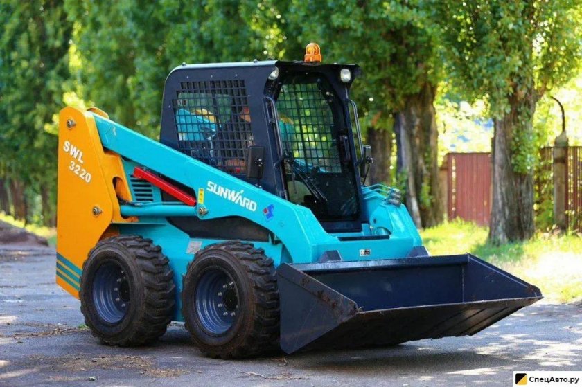 Мини-погрузчик Sunward swl3220