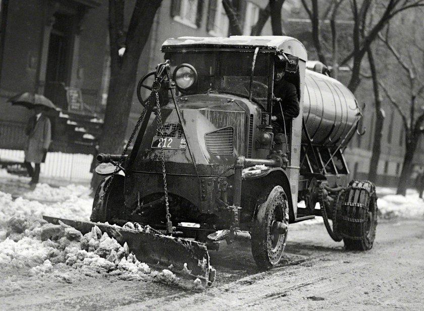 Тротуароуборочная машина тум-975