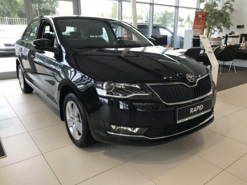 Шкода рапид новая рестайлинг черная