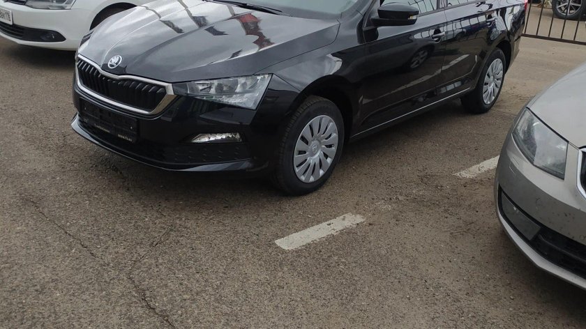 Шкода Рапид 2021 черная