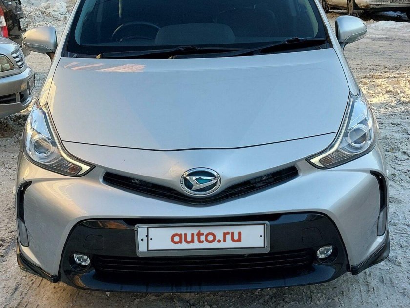 Тойота приус альфа