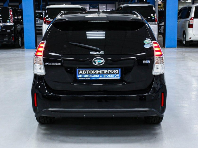 Тойота приус альфа