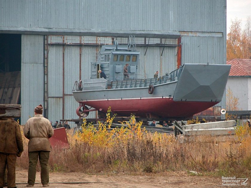 Самоходная танкодесантная баржа проекта 306