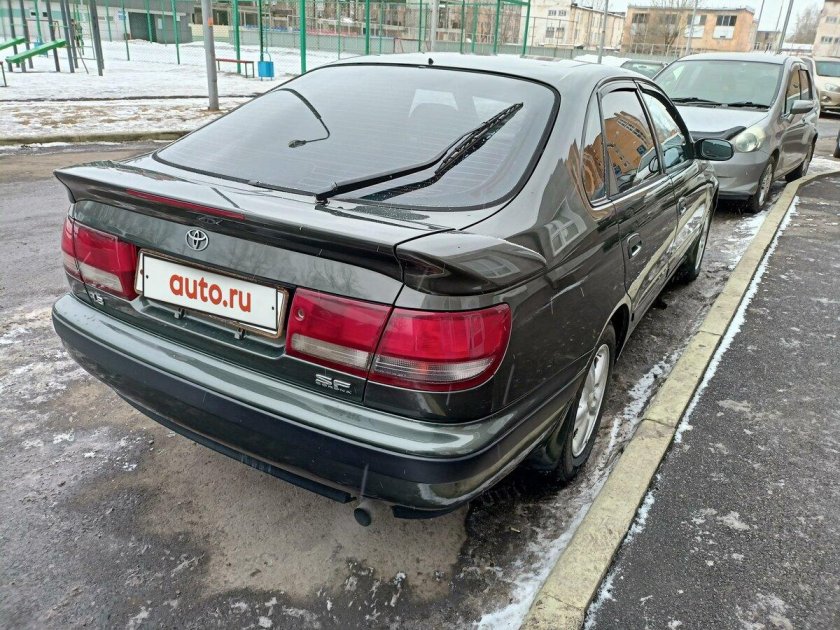 Тойота карина е 1993
