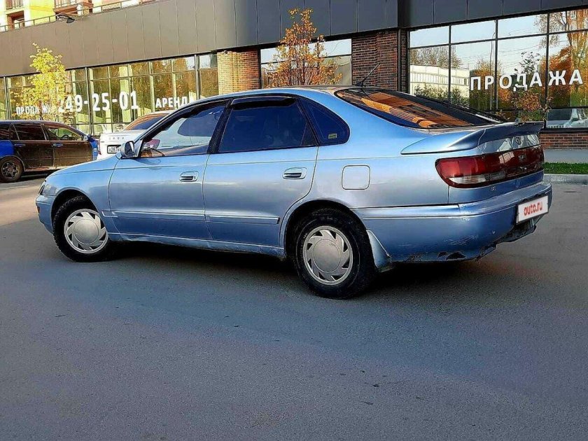 Тойота корона SF 1993