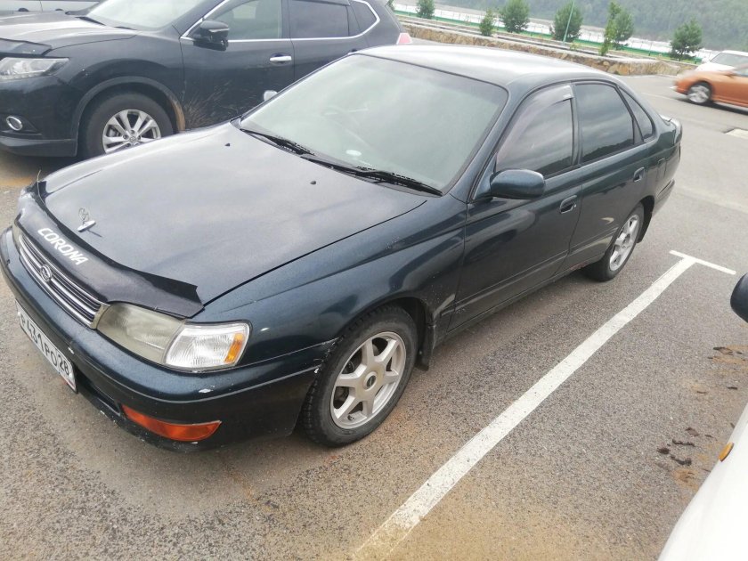 Тойота корона SF 1992