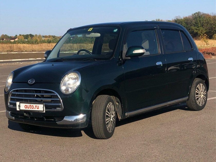 Daihatsu mira gino 2 поколение