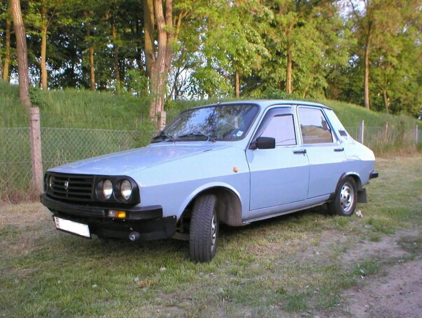 Dacia 1990