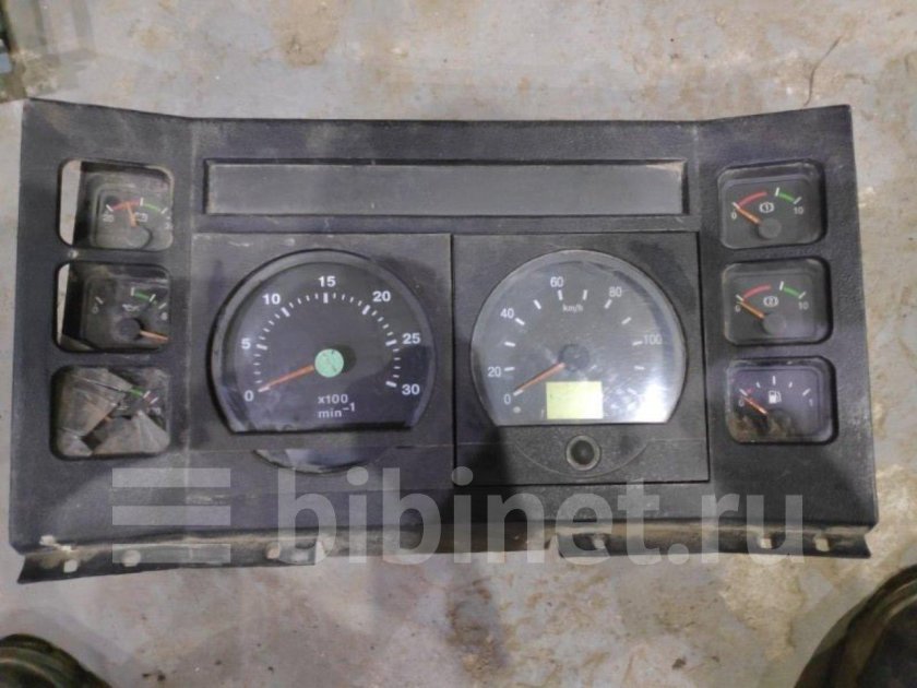 Приборная панель МАЗ 5440