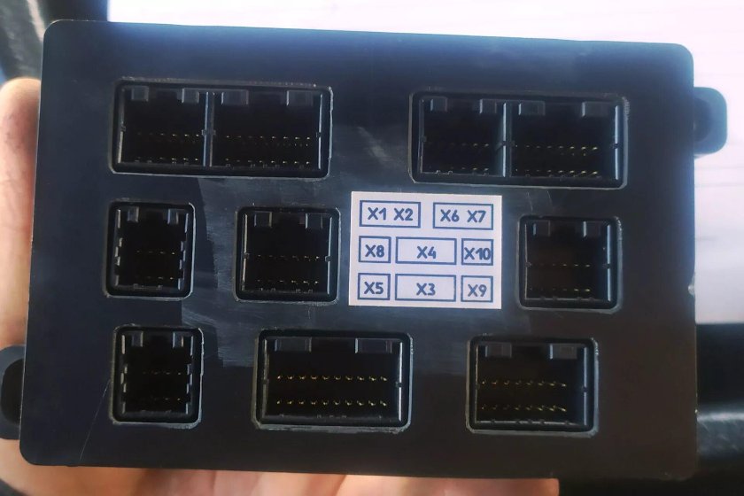 Панель приборов МАЗ 5440 блок управления