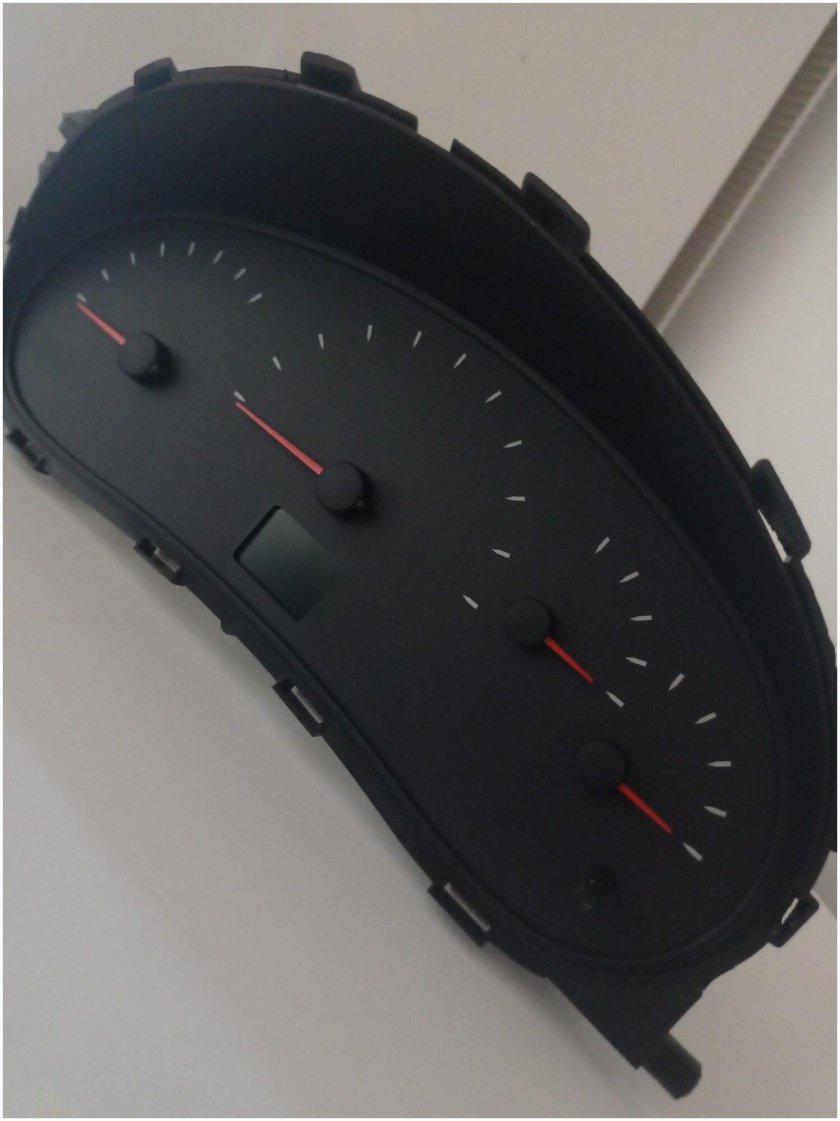 Накладка на панель приборов Лада Калина 1