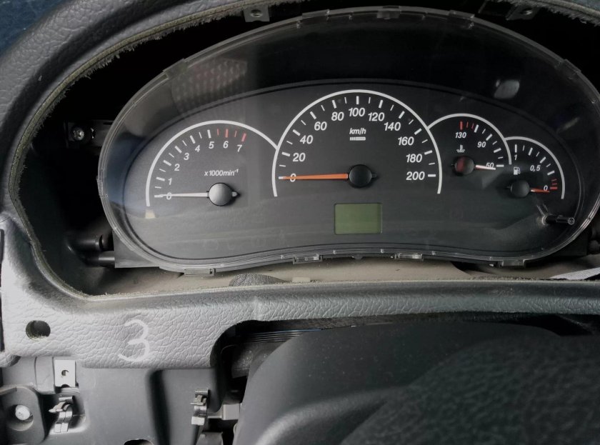 Приборка Приора 1