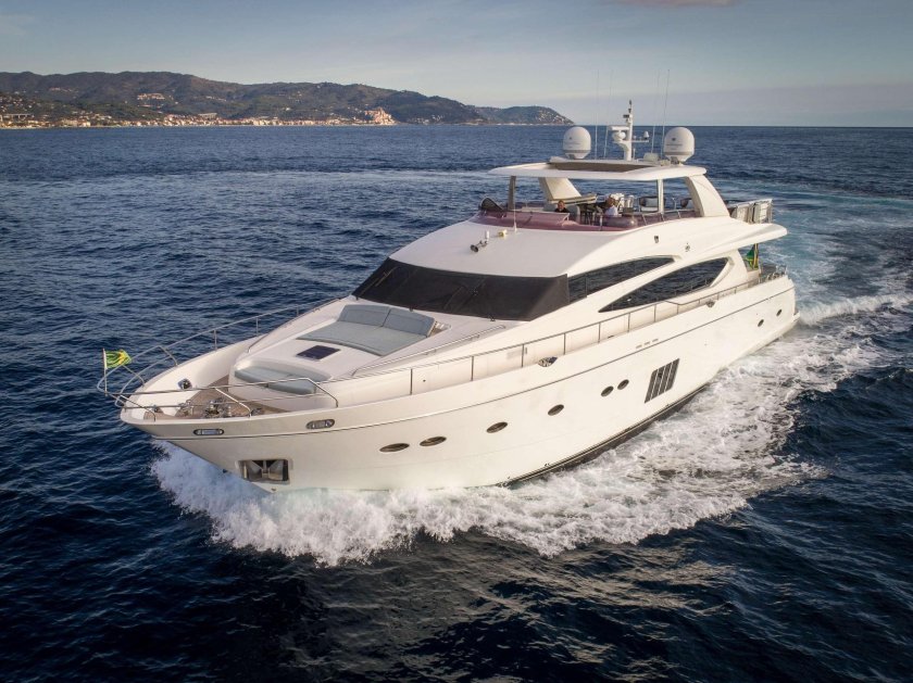 Princess 95 Yacht
