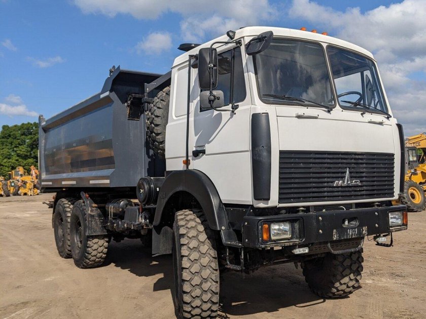 Самосвал маз