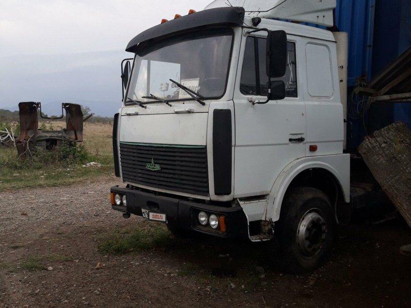 Седельный тягач маз