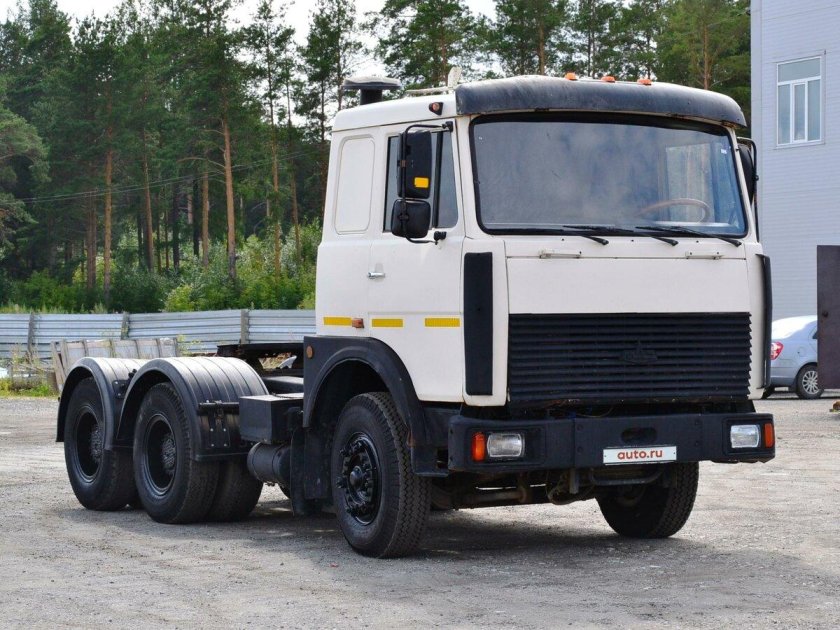 Тягач МАЗ 6422