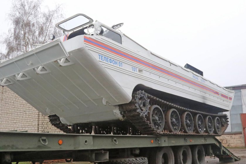 Гусеничный плавающий Транспортер МЧС