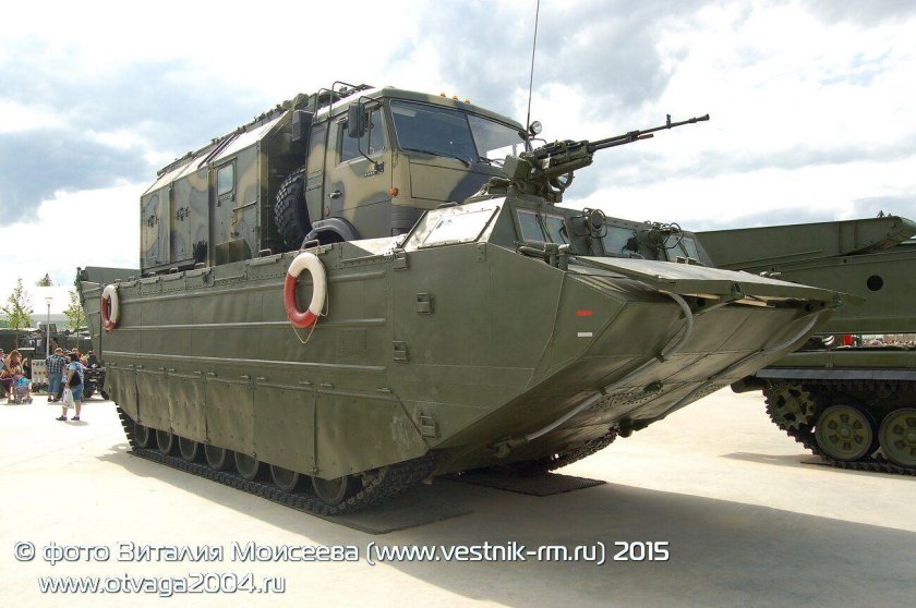 Плавающий гусеничный Транспортер ПТС-4