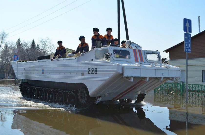 ПТС-2 плавающий Транспортер МЧС