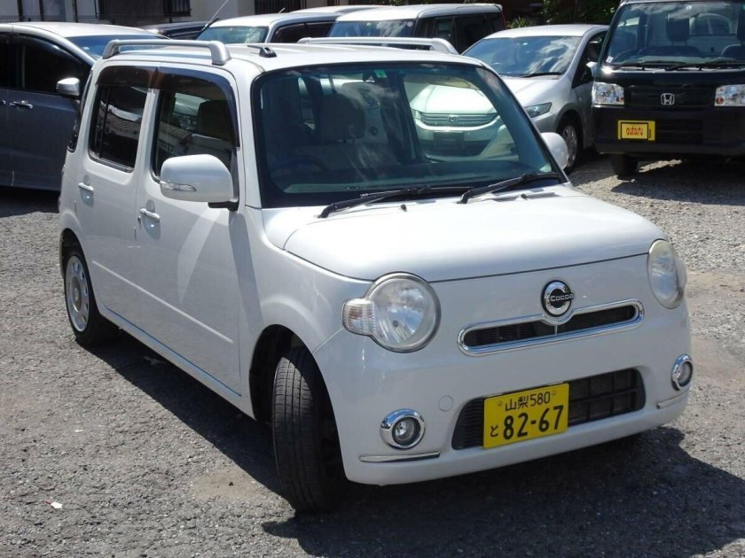 Daihatsu mira 2010