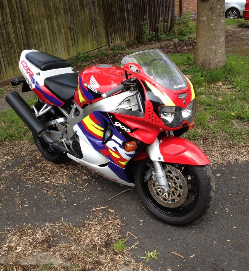 Honda cbr900rr 1996