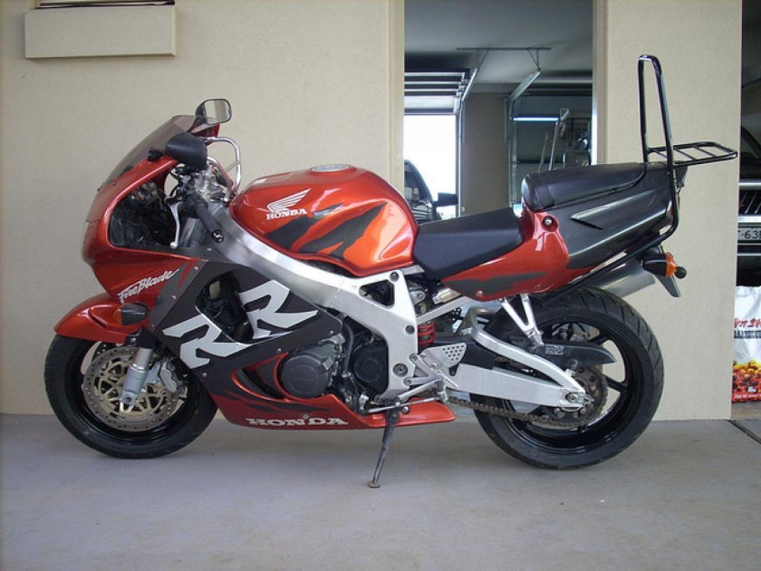 Хонда сбр 900 рр