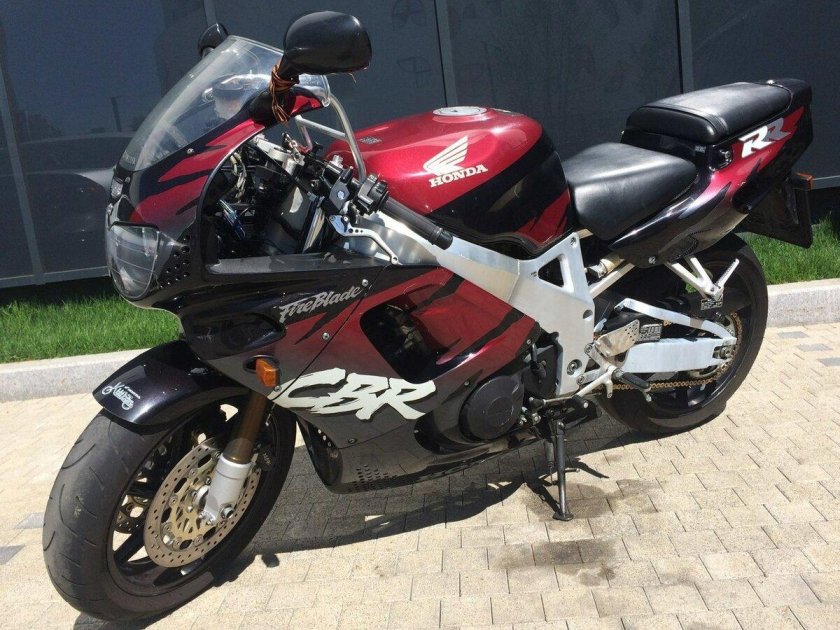 Honda CBR 900rr 1995