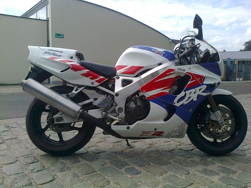 CBR 900 RR