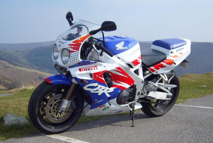 CBR 900 RR