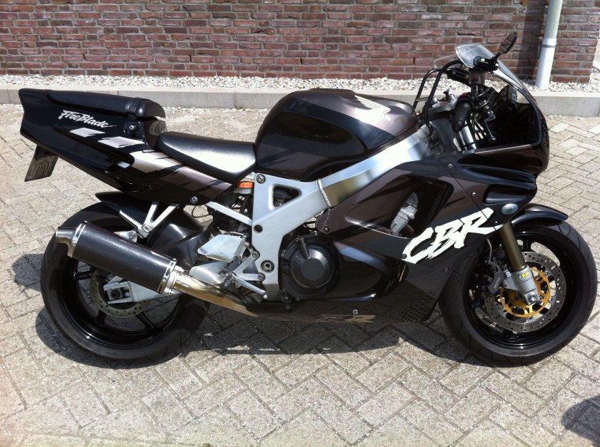 Honda cbr919rr Fireblade черный