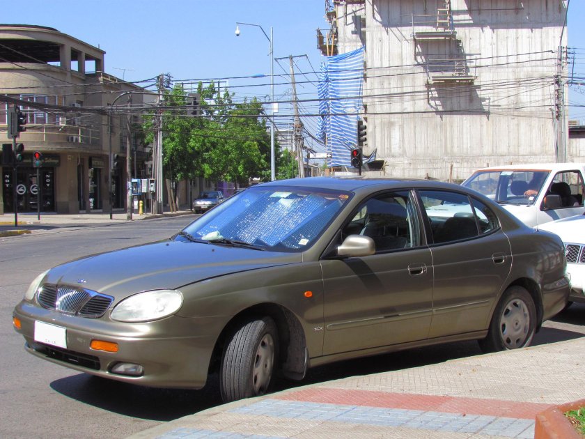 Дэу Леганза 2.2