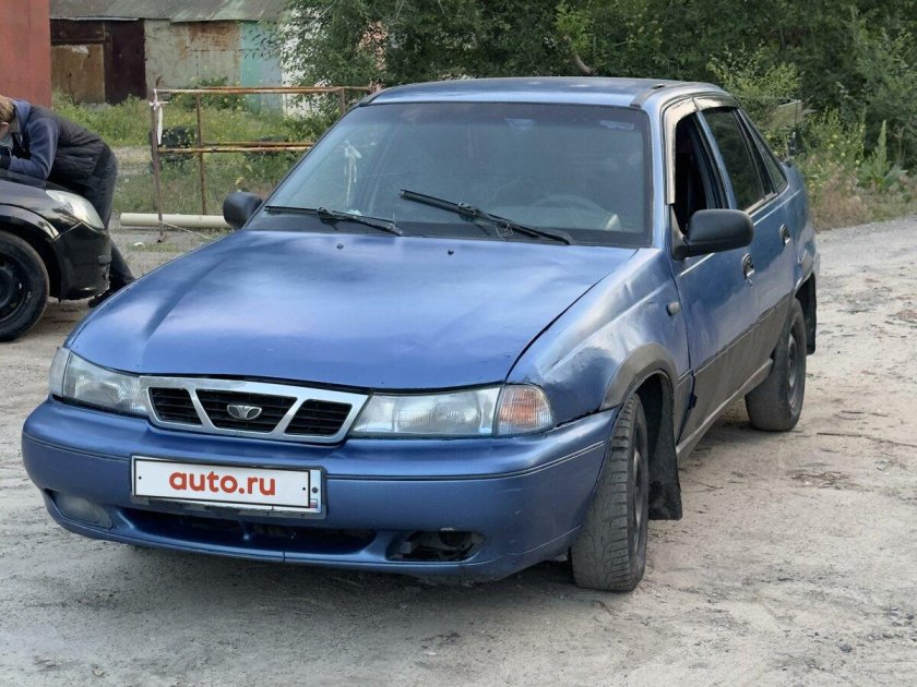 Daewoo Nexia синяя