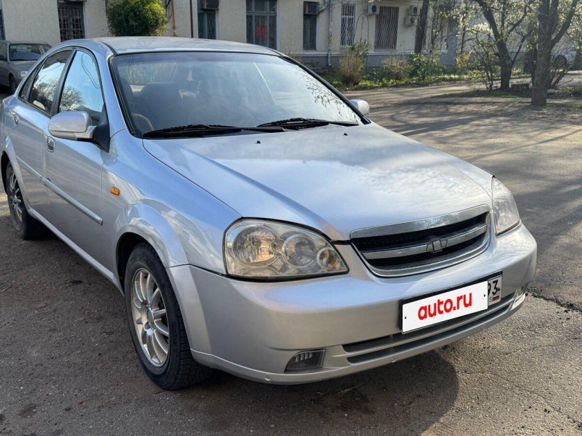 Chevrolet lacetti 2010 седан