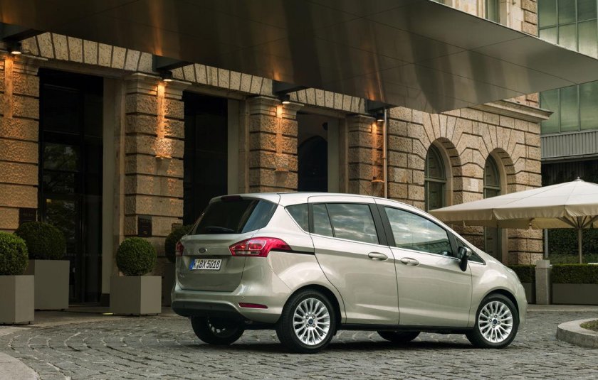 Ford b Max 2012