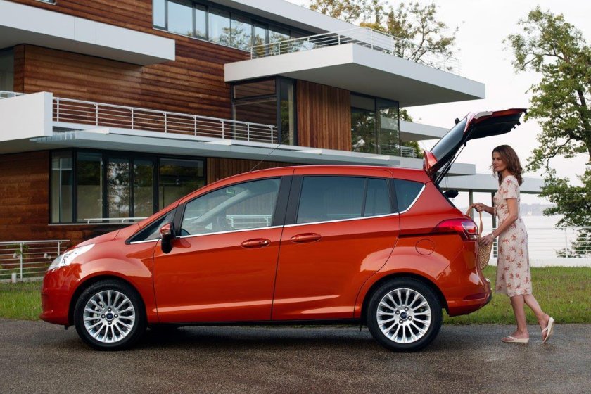 Ford b Max 2016