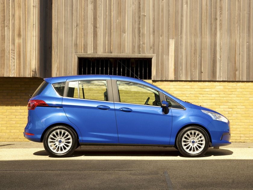 Ford b Max 2017