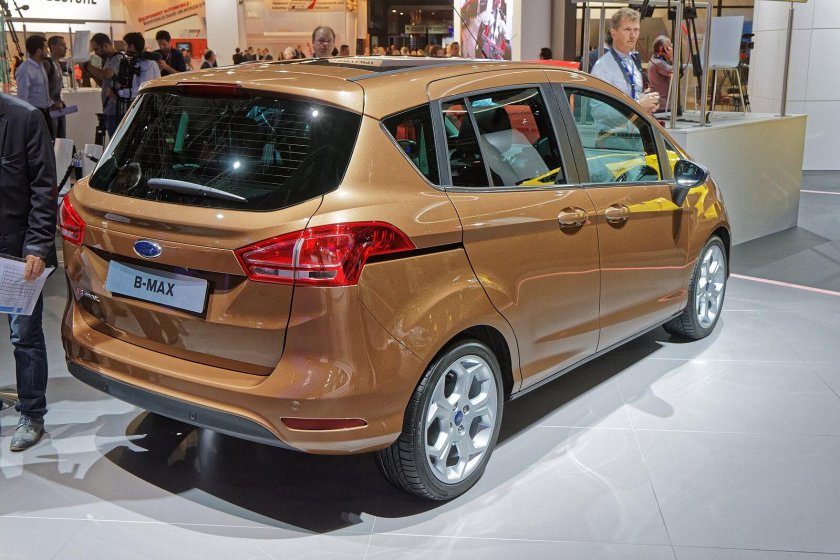 Ford b Max 2014