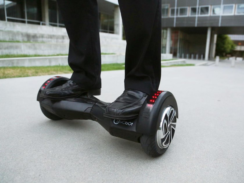 Электрический скейт