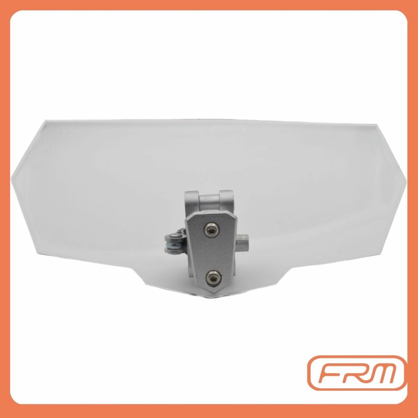 Ветровое стекло на мотоцикл