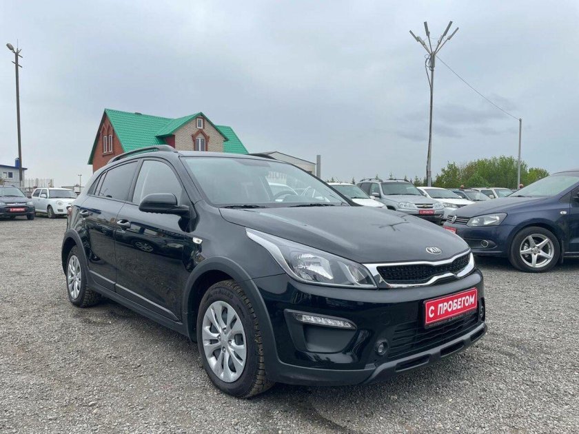 Киа Рио х-лайн черная