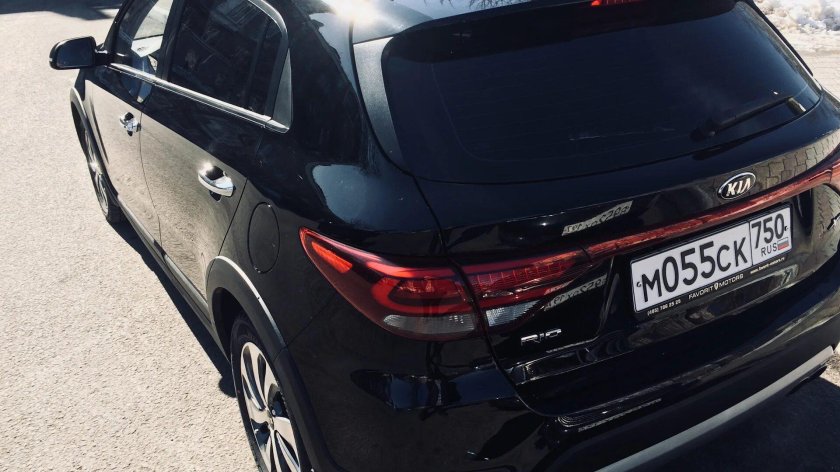 Kia Rio x черная антихром