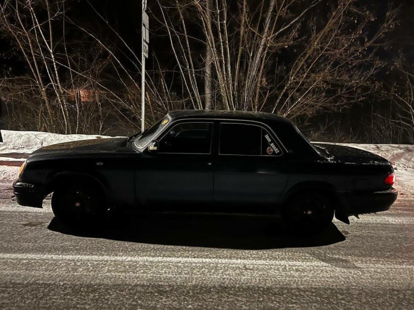 Газ 3110 волга черная