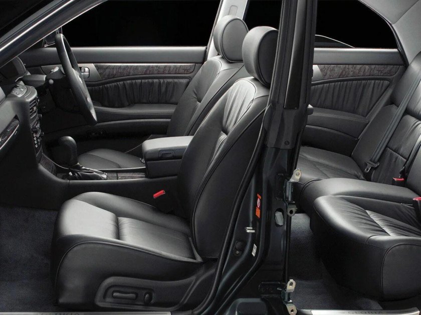 Nissan Gloria y34 салон