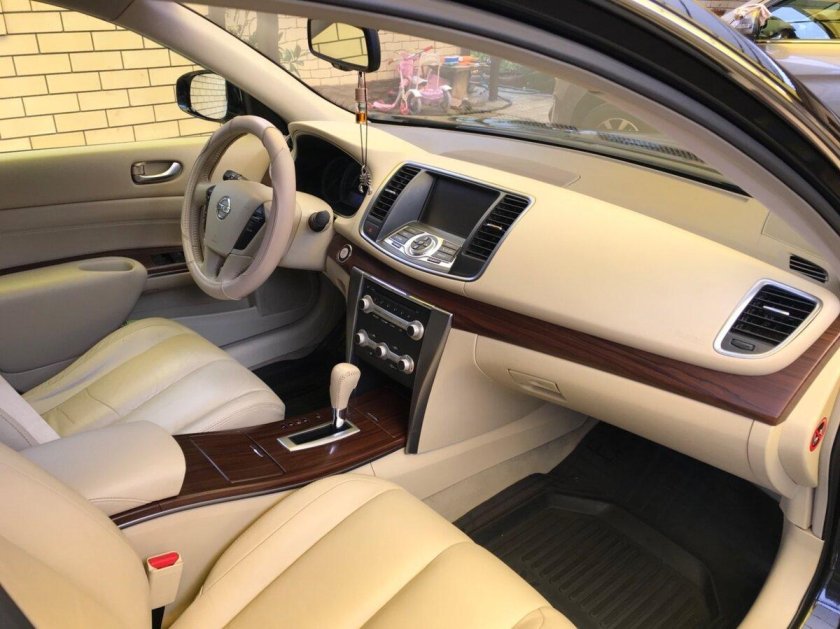 Ниссан Теана j32 белый салон