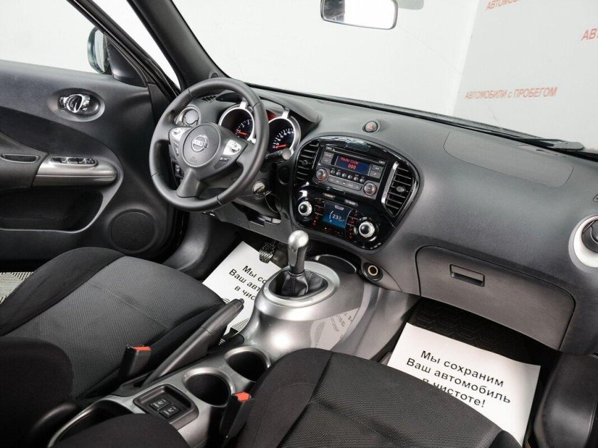 Панель Ниссан Жук 2011