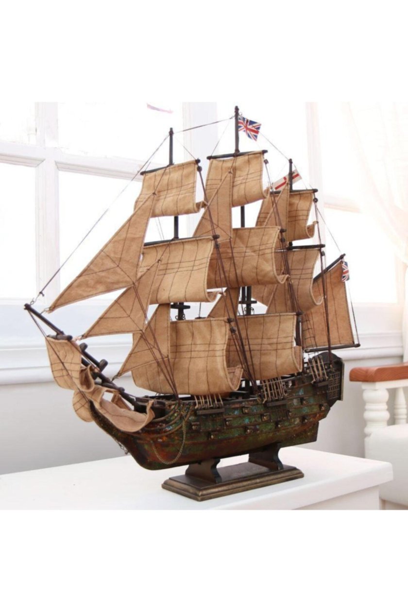 Деревянный корабль