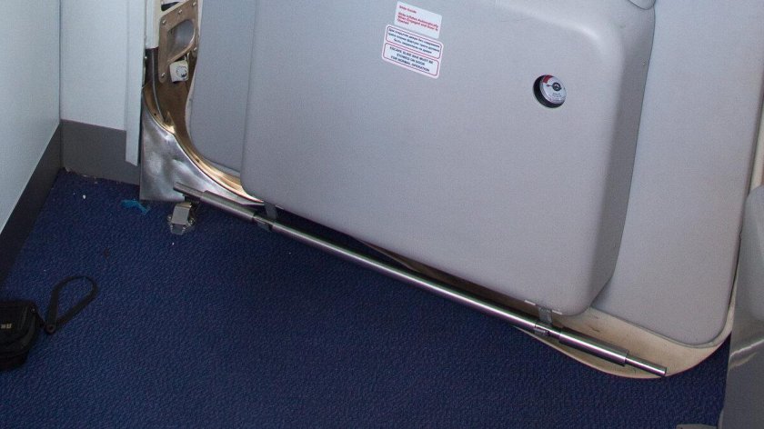 Закрытие двери Боинг 737