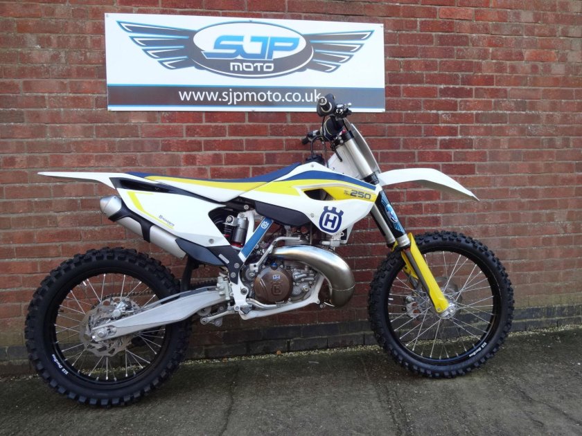 Мотоцикл Хускварна TC 450