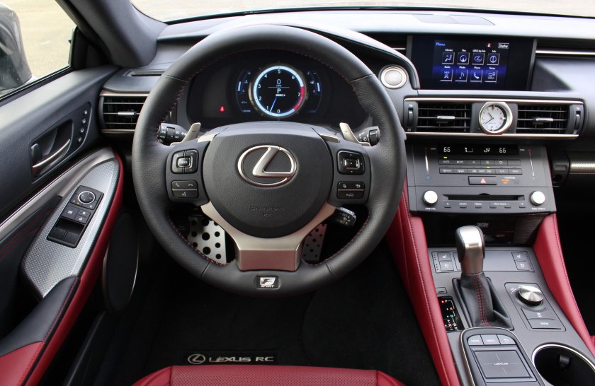 Lexus is 350 awd f sport